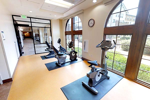assisted living on-site amenities